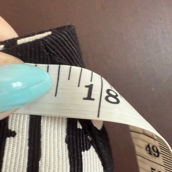 TERI JON | Black and White Grosgrain Graphic Pleated Party Skirt | Size 14 - Picture 5 of 7